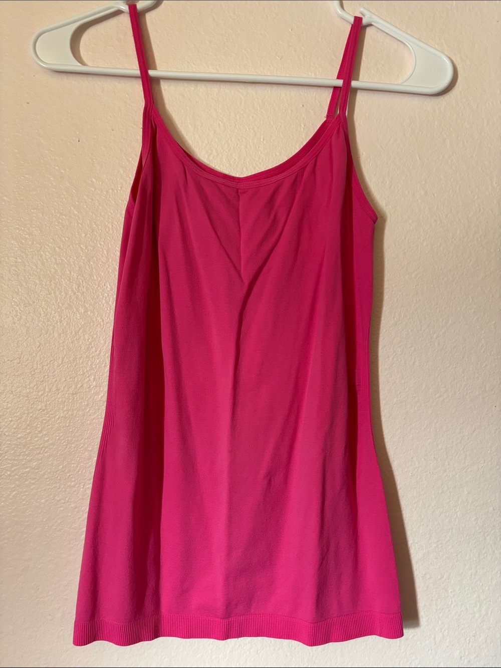 Worthington Woman’s Seamless Tank Top - Bright Fuchsia Pink Size S/M